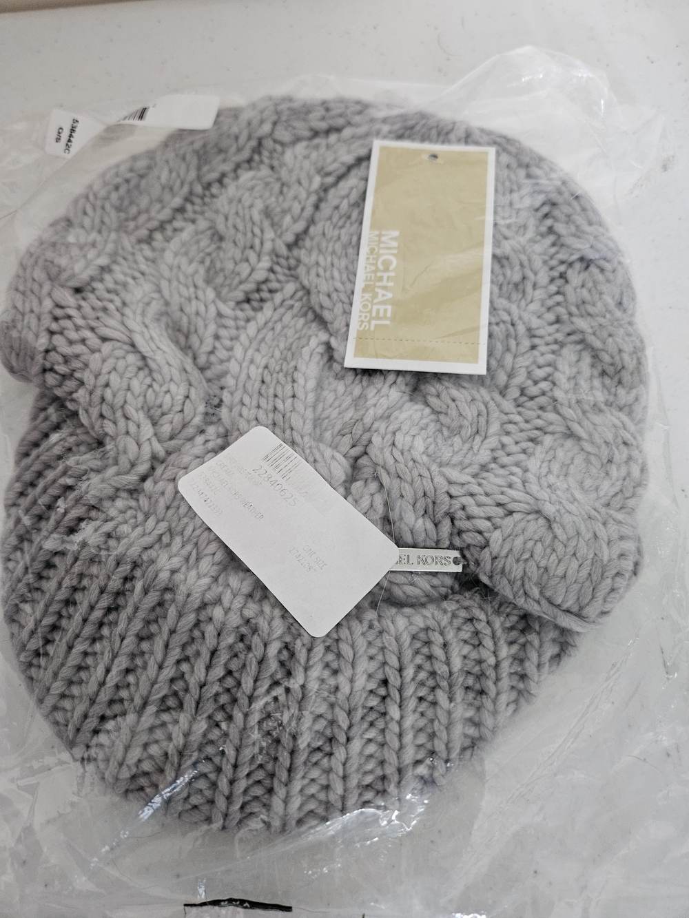 NWT Michael Kors Cable Knit Beanie Hat Gray Slouchy Winter Cap Silver Logo